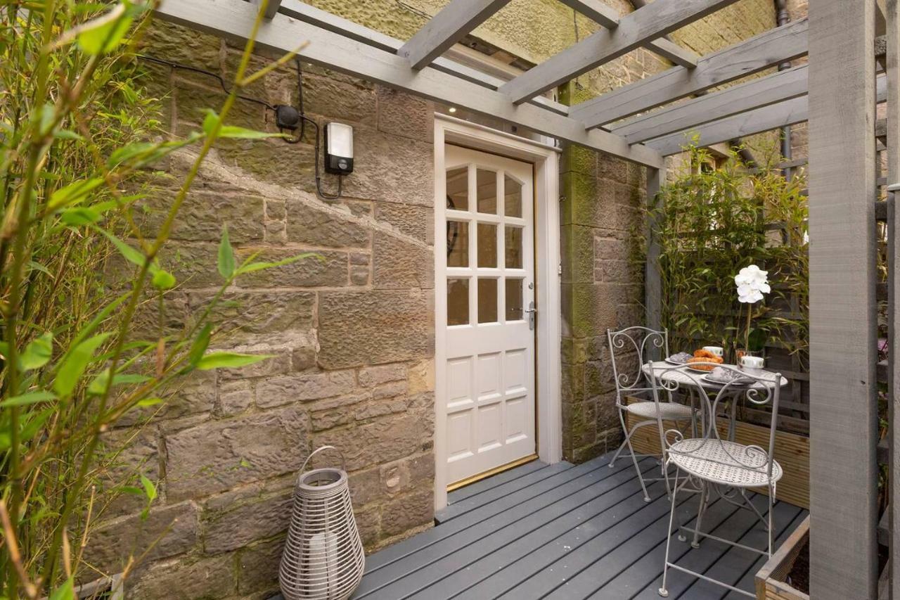 Altido Main Door Entrance Private Courtyard Apartment On The Park Edinburgh Exterior foto