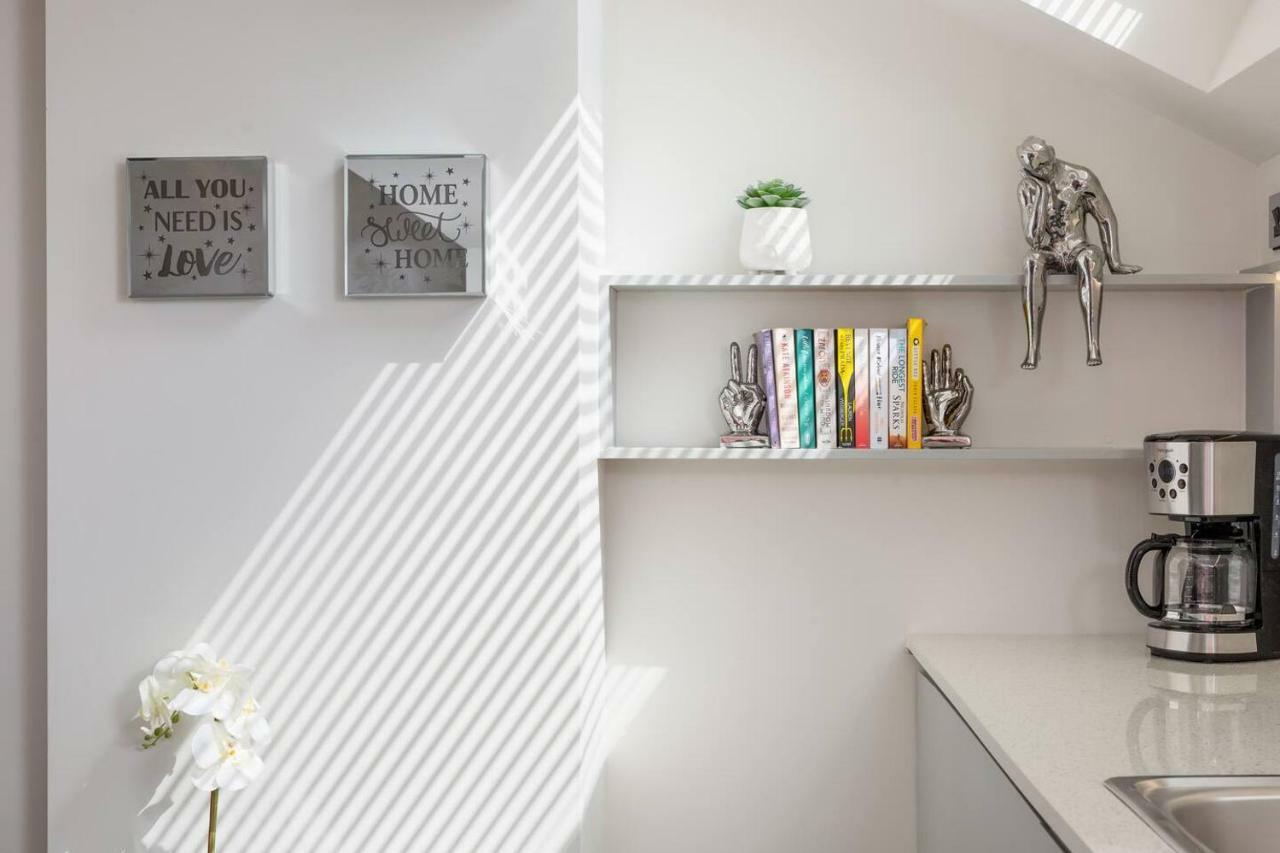 Altido Main Door Entrance Private Courtyard Apartment On The Park Edinburgh Exterior foto